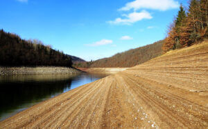 Krstarenje Uvcem – pogled na meandre
